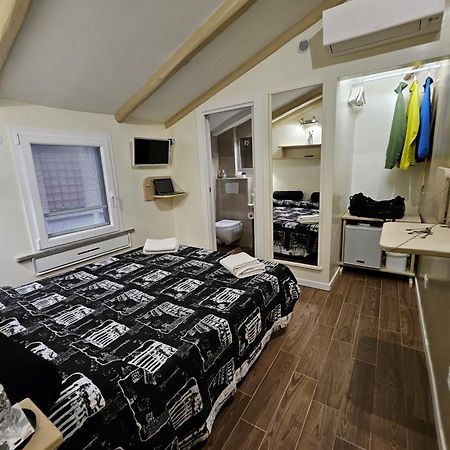 Apartmán The Fox Cove Řím Exteriér fotografie